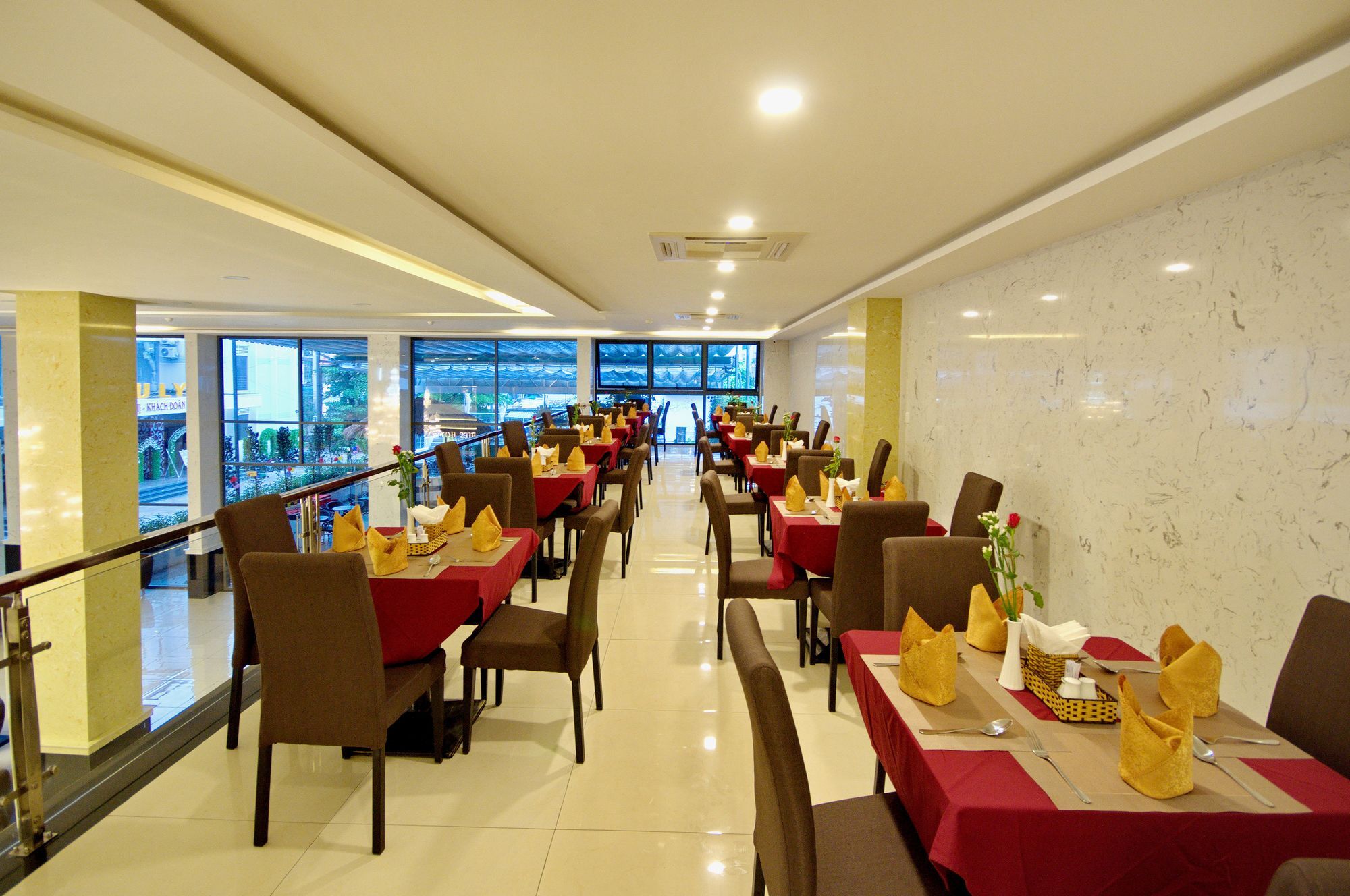 โรงแรมอาริส ญาจาง ภายนอก รูปภาพ